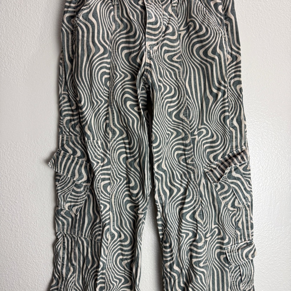 BDG Urban Outfitters Vintage Flare Y2K Cargo Pants Size Small - Picture 2 of 10